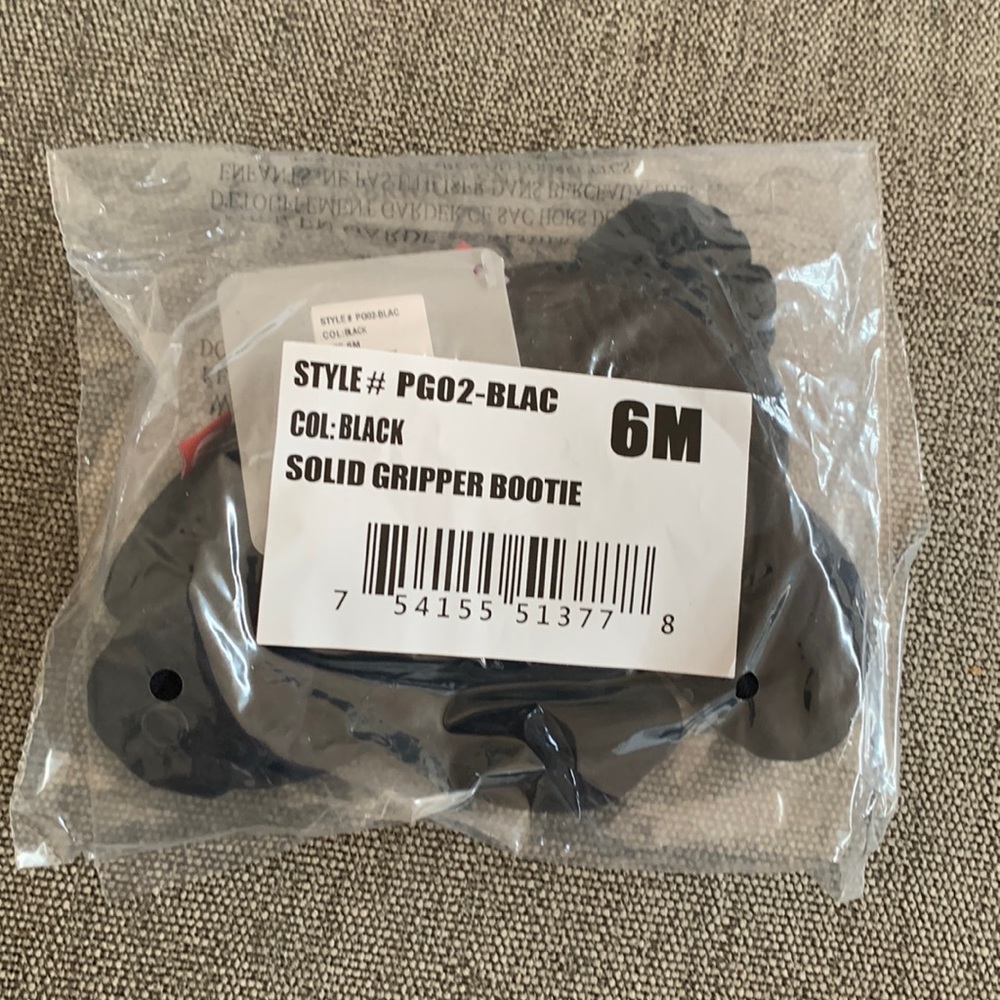 6M NEW Black Zutano Booties